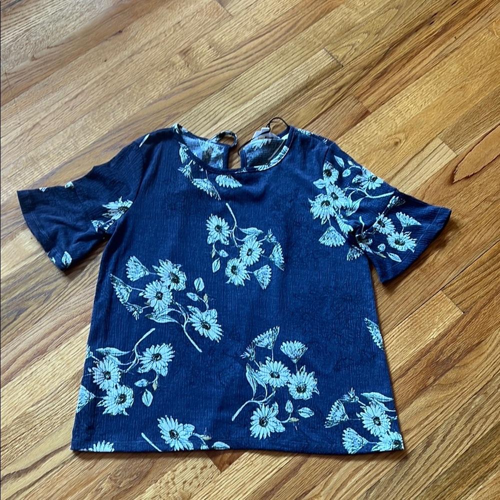 LC Lauren Conrad Blue Boxy Short Sleeve Blouse